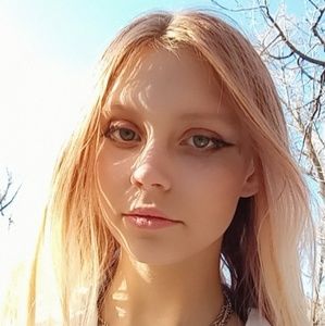 Meet your Posher, Space